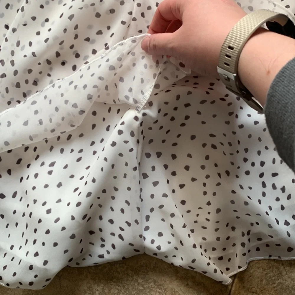 🎉Host Pick🎉 Spotted, Tie-Waist Romper - Picture 12 of 12